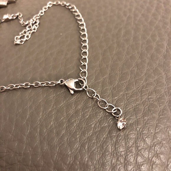 ♥️ NEW Melanie Lyne Sparkly crystal necklace - Picture 4 of 5